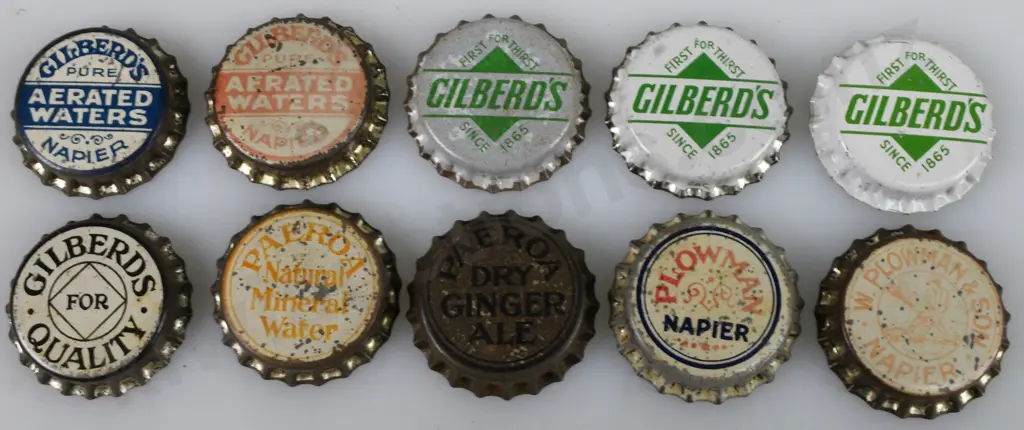 CROWN CAPS - GILBERD'S, PAEROA, PLOWMAN Image 1++