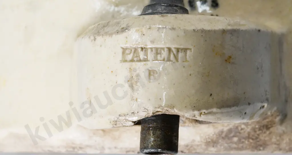 WRIGHT CHRISTCHURCH STONE JAR Image 1++