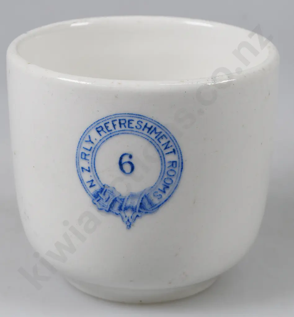 NZ RAILWAY REFRESHMENT ROOMS WAIPUKURAU NUMBER 6 CUP Image 1++