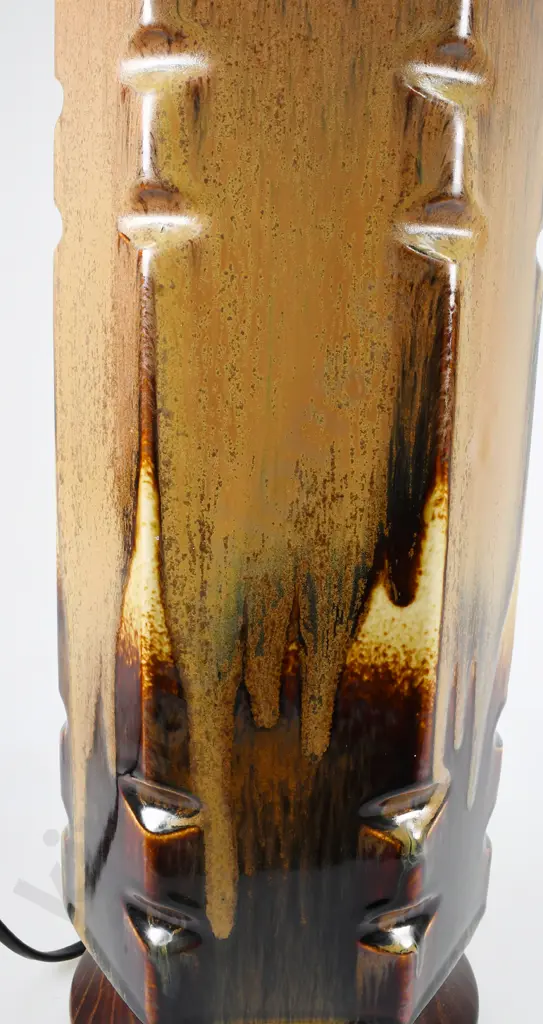 TEMUKA POTTERY TABLE LAMP Image 1++
