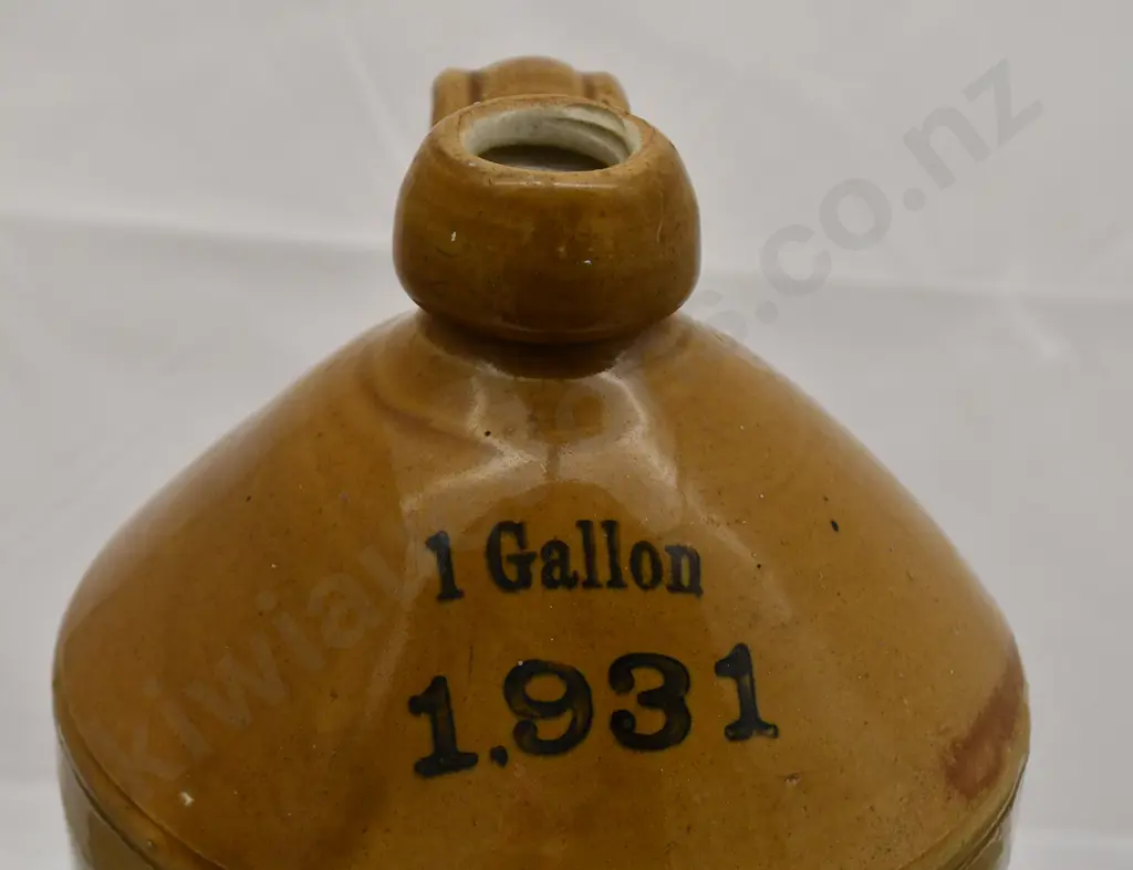 PLOWMAN NAPIER HASTINGS STONE JAR Image 1++