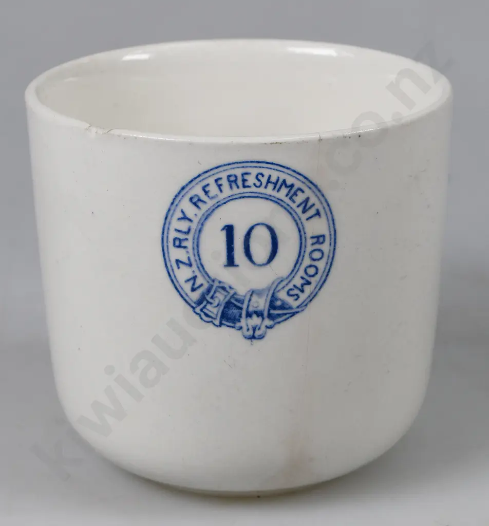 NZ RAILWAY REFRESHMENT ROOMS TAUMARUNUI NUMBER 10 CUP Image 1++
