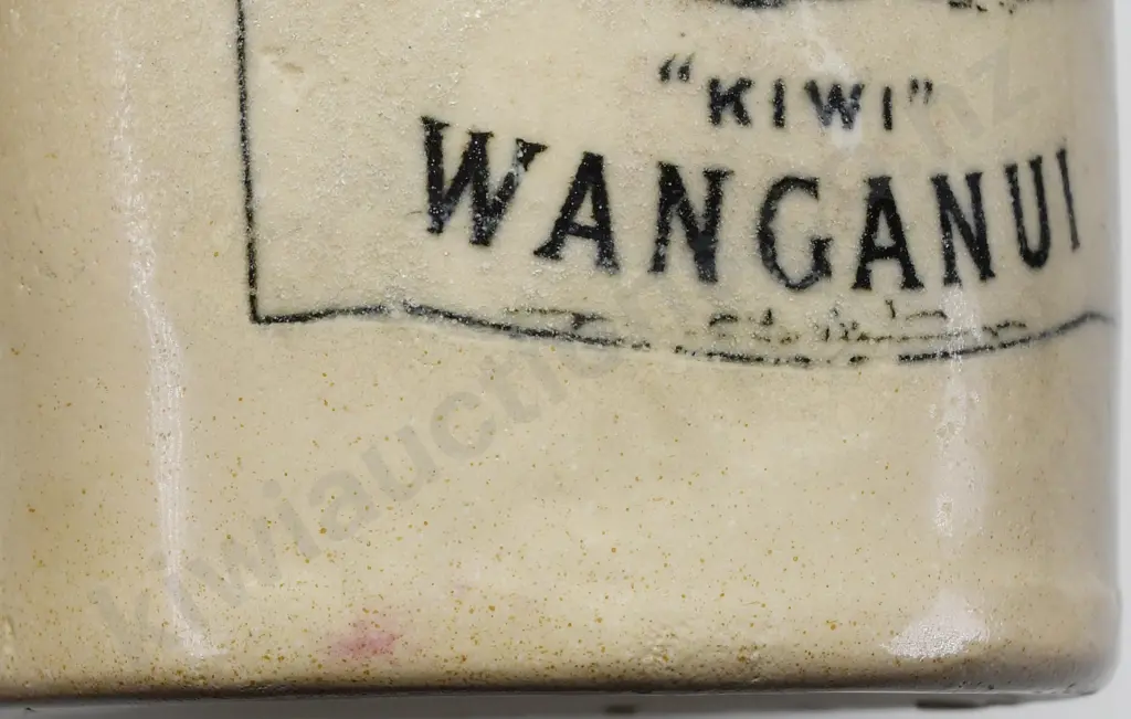 KINKADE & HARKNESS WANGANUI GINGER BEER Image 1++
