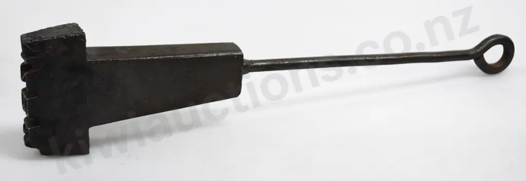 NEW ZEALAND BREWERIES BRANDING IRON Image 1++