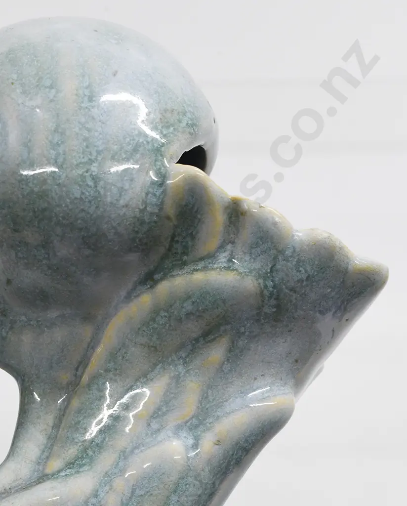 CROWN LYNN TRICKLE GLAZED KIWI Image 1++