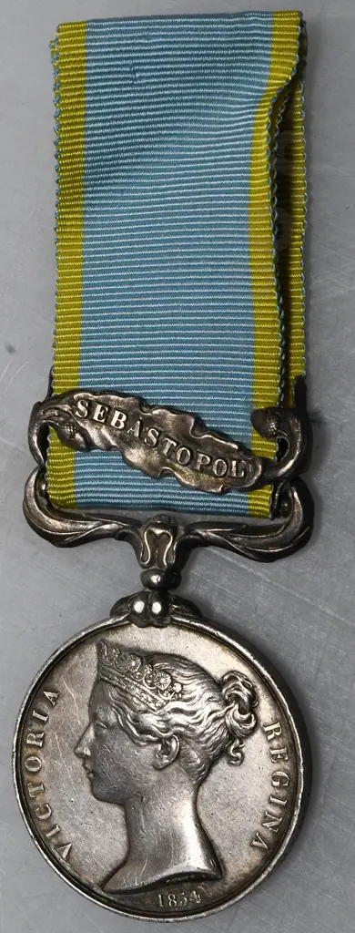 CRIMEAN WAR SEBASTOPOL 1854 MEDAL Image 1++