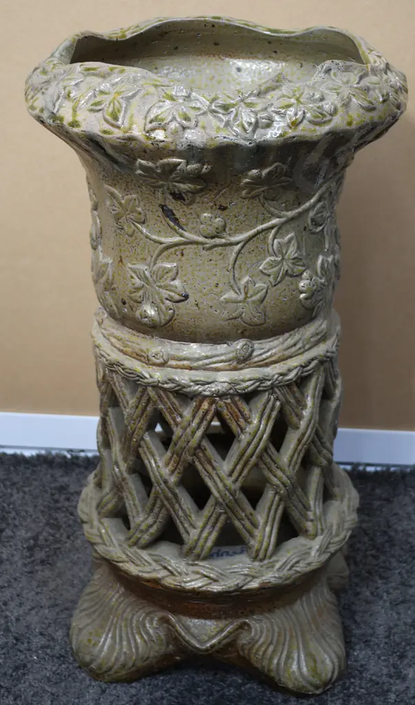 BENHAR POTTERY UMBRELLA STAND Image 1++