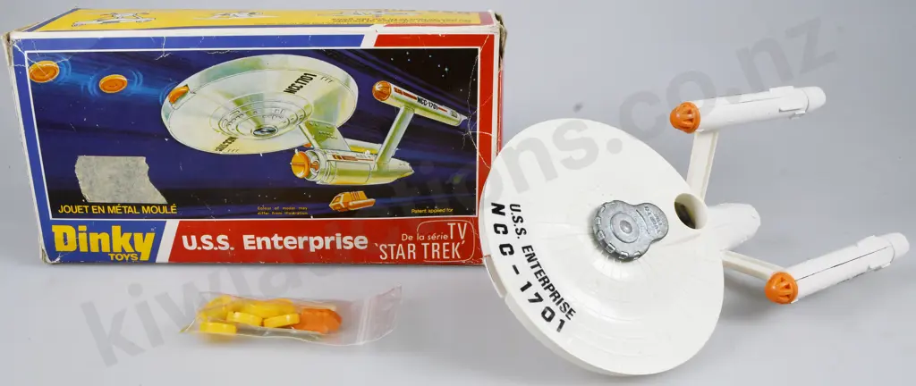 DINKY MODEL 358 USS ENTERPRISE STAR TREK 1976 Image 1++