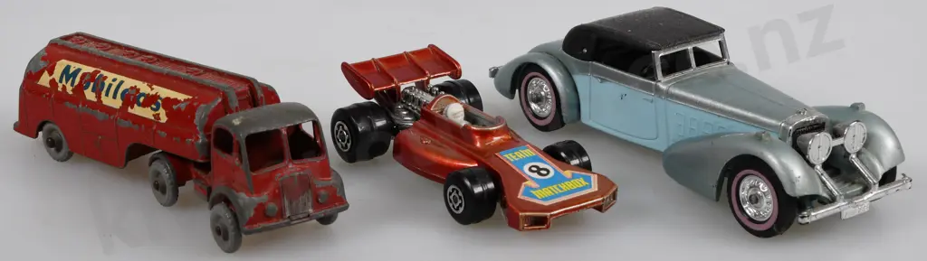 DIECAST TOY VEHICLES Image 1++
