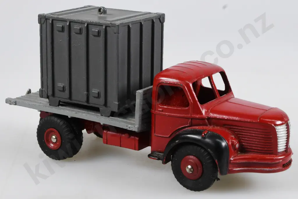 DINKY TOY MODEL 34B PLATEAU BERLIET AVEC CONTAINER Image 1++