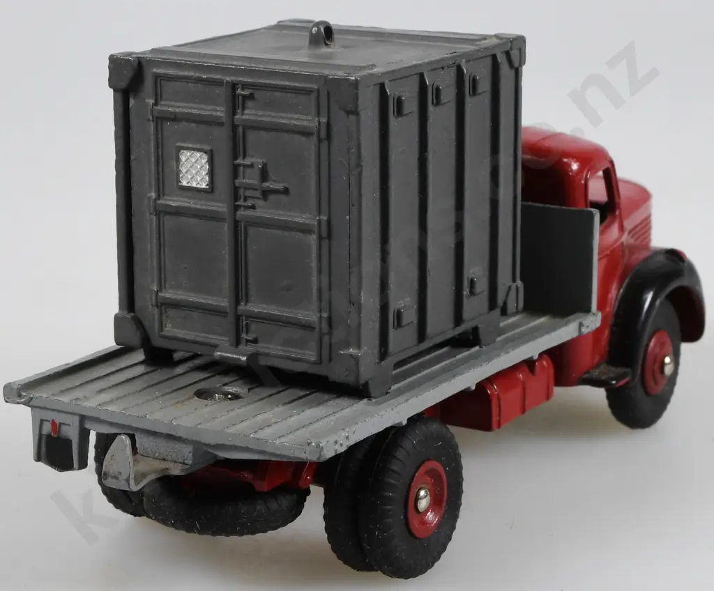 DINKY TOY MODEL 34B PLATEAU BERLIET AVEC CONTAINER Image 1++