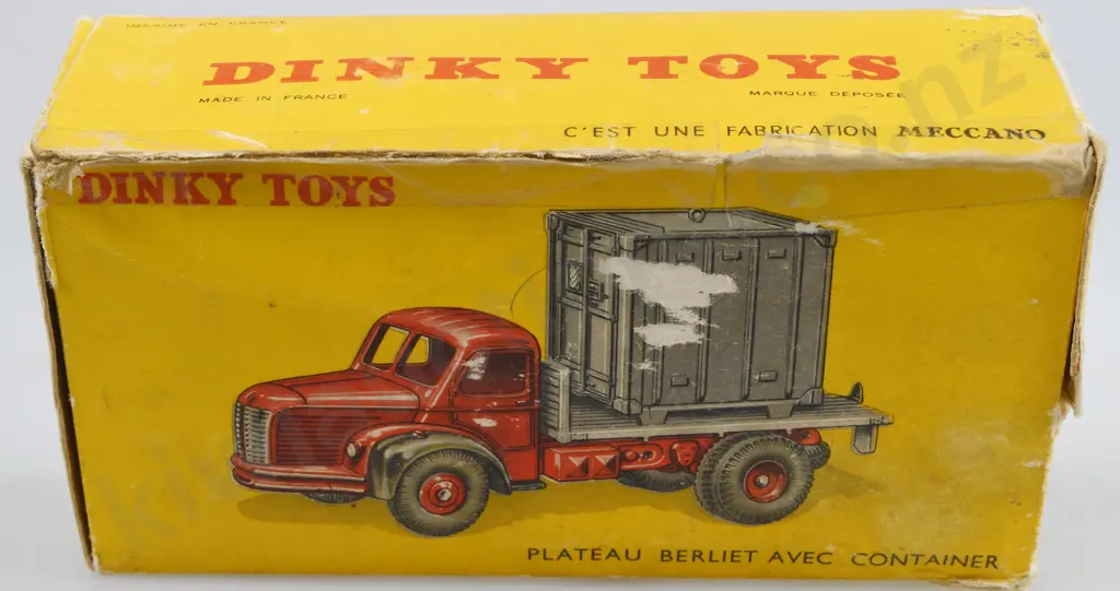 DINKY TOY MODEL 34B PLATEAU BERLIET AVEC CONTAINER Image 1++