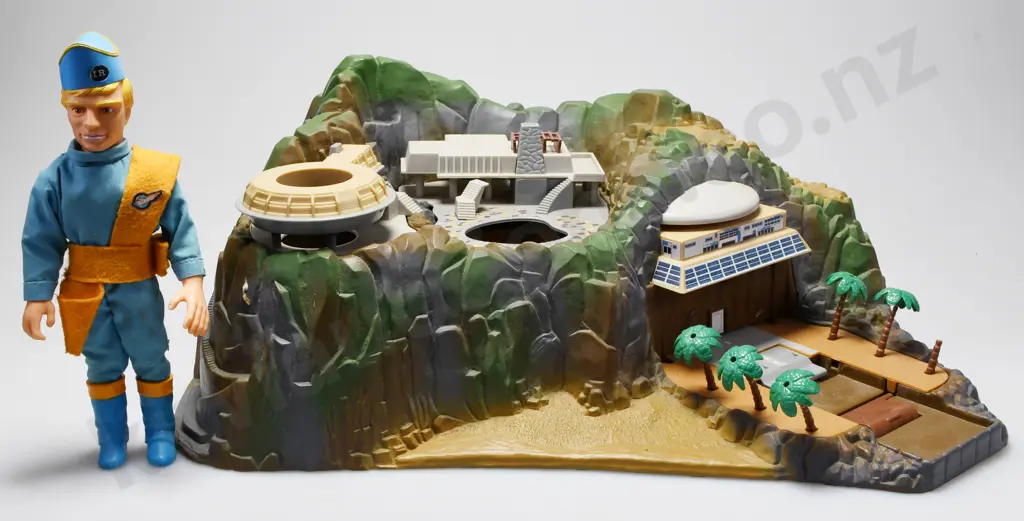 MATCHBOX THUNDERBIRDS TRACY ISLAND Image 1++