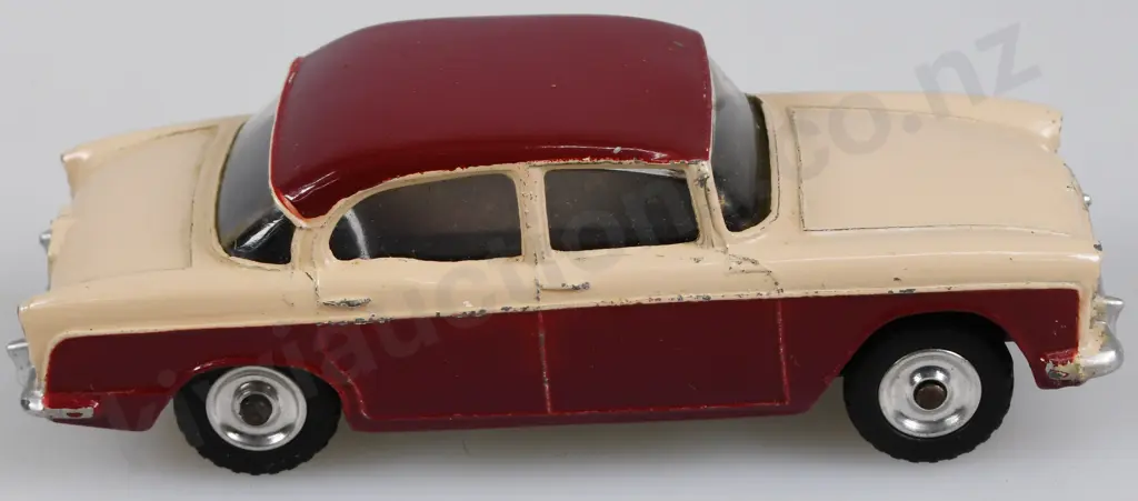 DINKY 165 HUMBER HAWK Image 1++