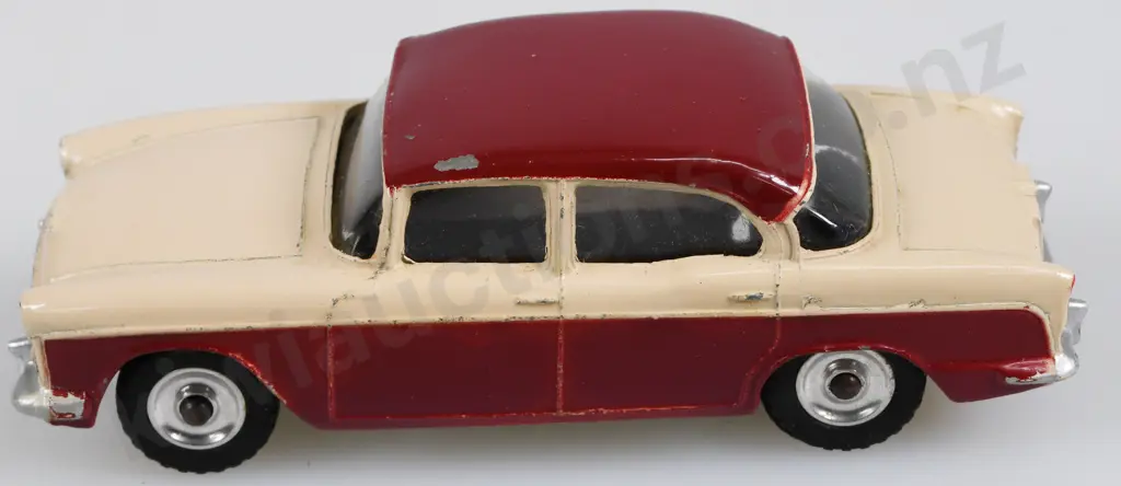 DINKY 165 HUMBER HAWK Image 1++