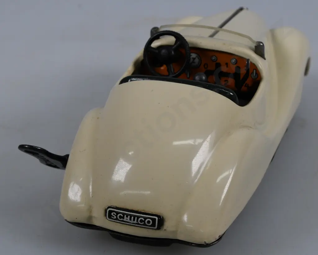 SCHUCO 4001 EXAMICO TOY CAR WITH KEY Image 1++