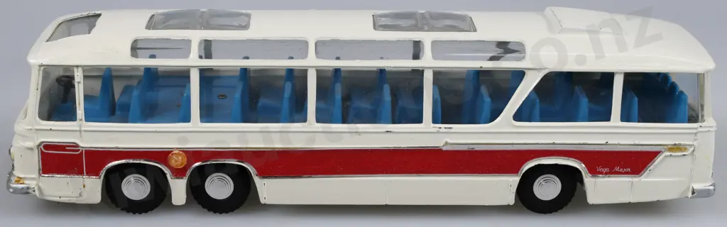 DINKY MODEL 952 VEGA MAJOR LUXURY COACH Image 1++