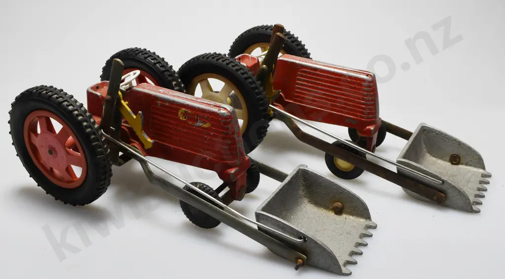 FUN HO MODELS 516 LARGE FRONT END LOADER Image 1++