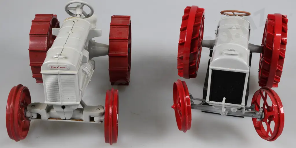 DIECAST TRACTORS Image 1++