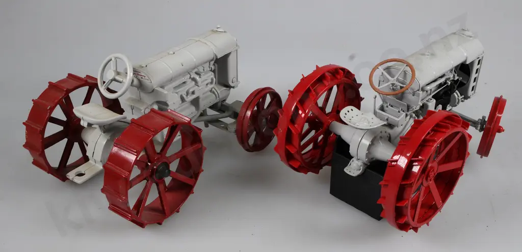 DIECAST TRACTORS Image 1++
