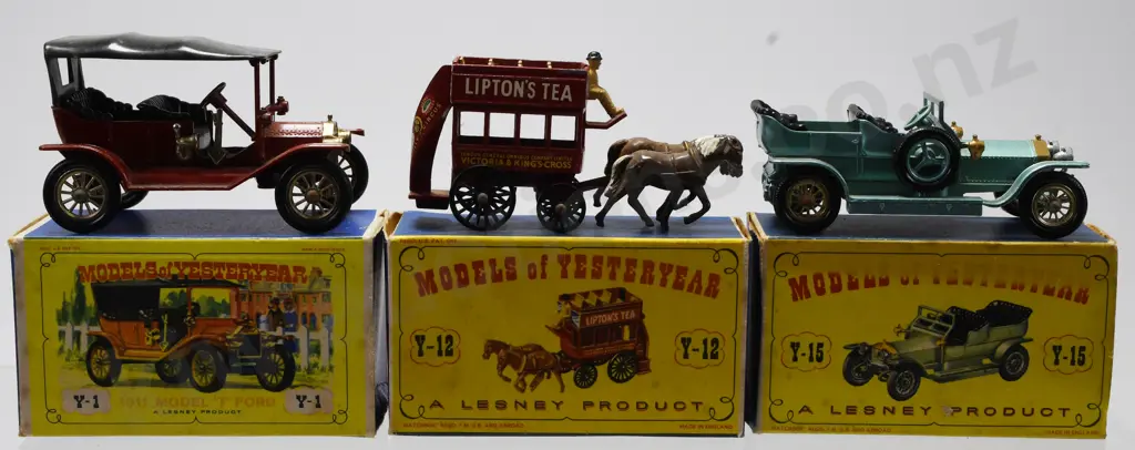 MODELS OF YESTERYEAR MODEL T, HORSE BUS, ROLLS ROYCE Image 1++