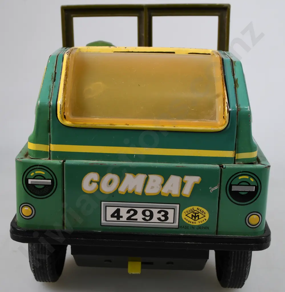 TIN PLATED BATTERY OPERATED COMBAT JEEP Image 1++