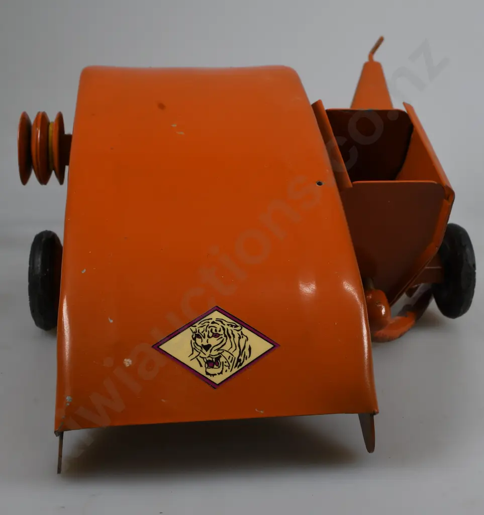 TIGER TOYS TIMARU HARVESTER Image 1++