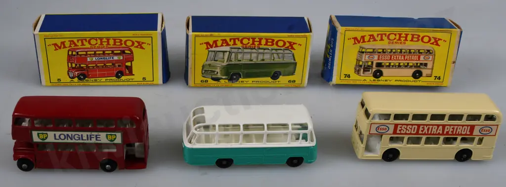 MATCHBOX SERIES BUSES Image 1++