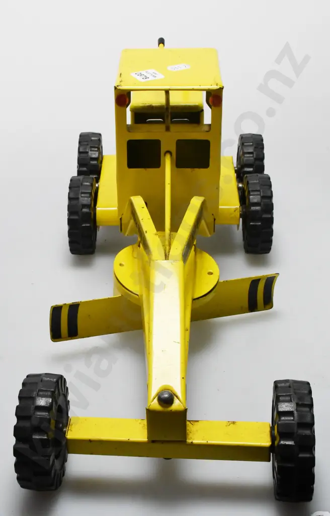 TONKA NEW ZEALAND 2512 ROAD GRADER Image 1++