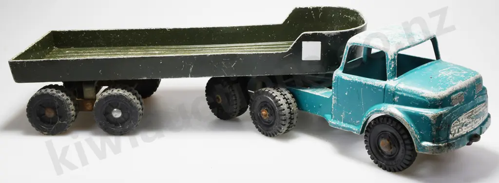 FUN HO MODEL 701/703 GIANT TIP TRUCK Image 1++