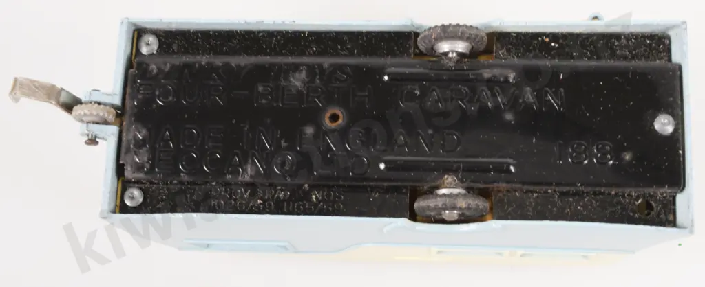 DINKY TOY FOUR BERTH CARAVAN Image 1++