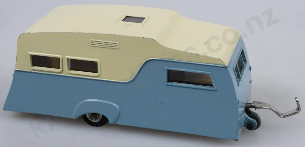 DINKY TOY FOUR BERTH CARAVAN Image 1++