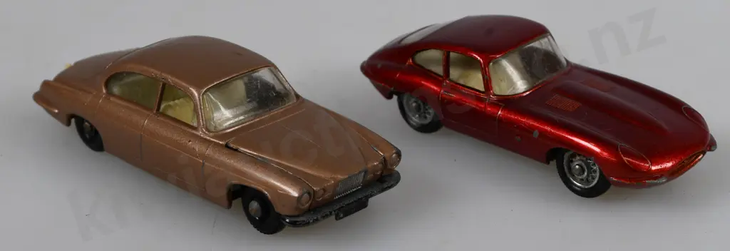 MATCHBOX SERIES JAGUARS Image 1++
