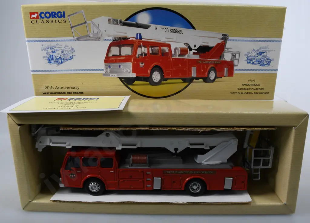 CORGI BOXED FIRE ENGINES Image 1++