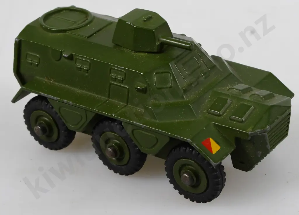 DINKY ARMY TOYS, ARMOURED CAR, CARRIER Image 1++