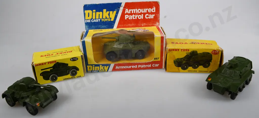 DINKY ARMY TOYS, ARMOURED CAR, CARRIER Image 1++
