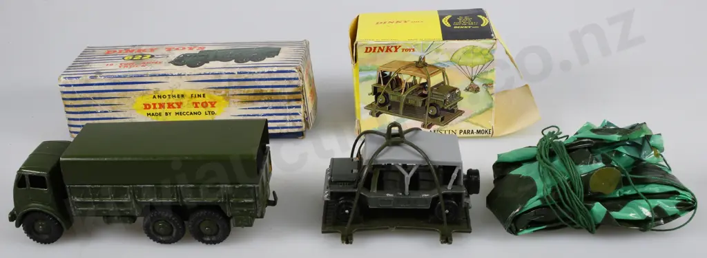 DINKY 622 ARMY TRUCK, 601 AUSTIN PARA MOKE Image 1++