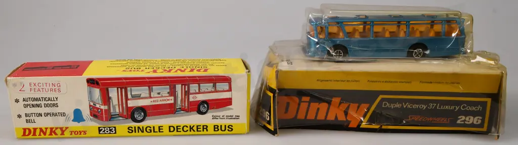 DINKY TOYS SINGLE DECKER BUS, LUXURY COACH Image 1++