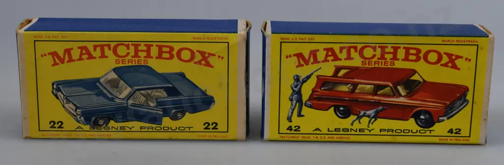 MATCHBOX SERIES STUDEBAKER, PONTIAC COUPE Image 1++