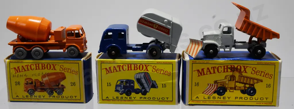 MATCHBOX CEMENT LORRY/REFUSE TRUCK/SNOWPLOUGH Image 1++