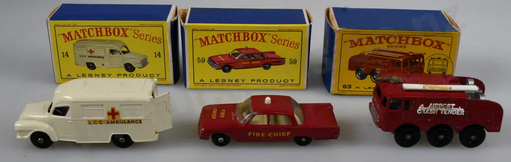 MATCHBOX SERIES FIRE, AMBULANCE Image 1++