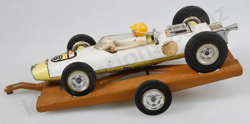 TRIANG RACING CAR TRAILER SET Image 1++