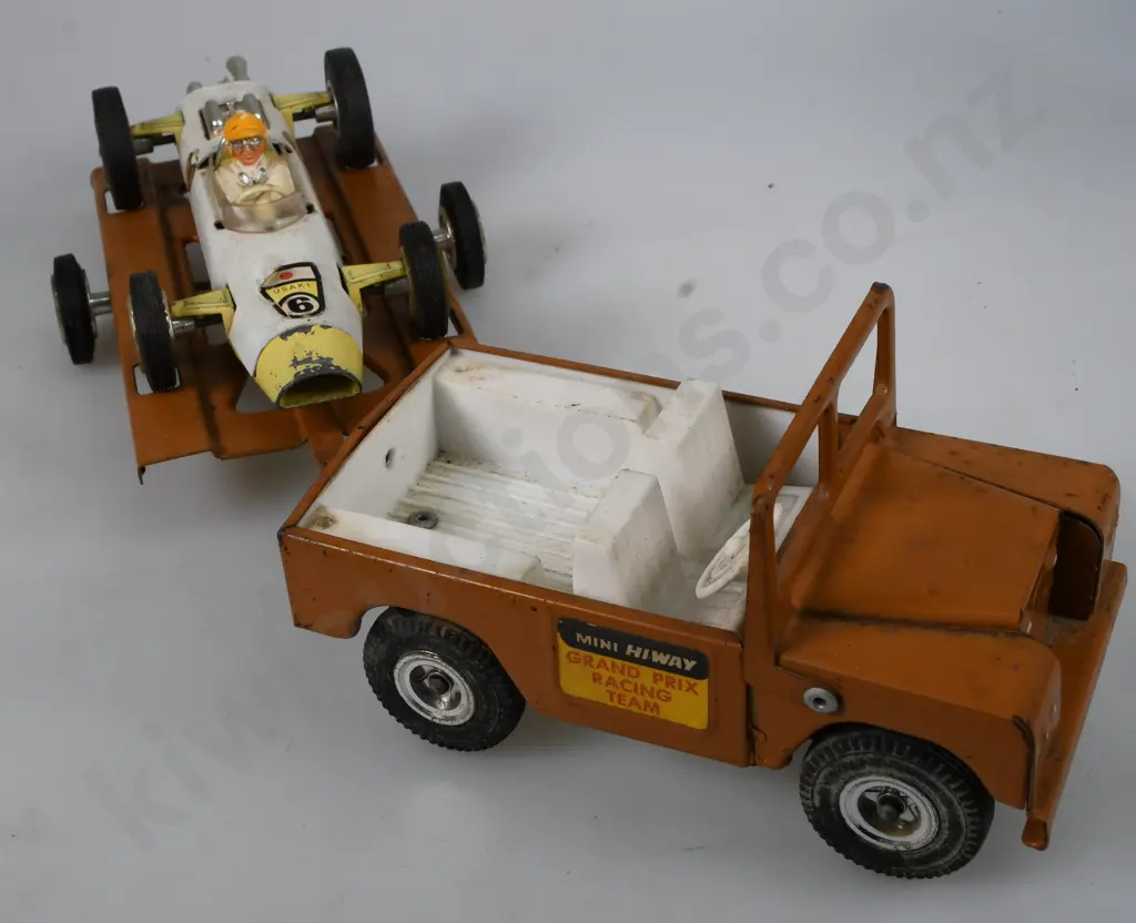 TRIANG RACING CAR TRAILER SET Image 1++