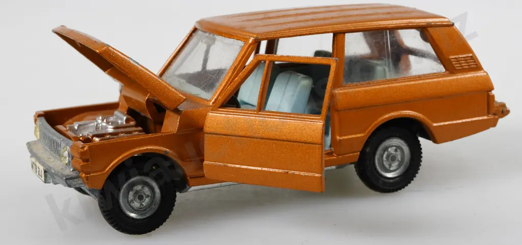 ASSORTED TOY LAND ROVERS Image 1++
