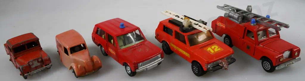 ASSORTED TOY LAND ROVERS Image 1++