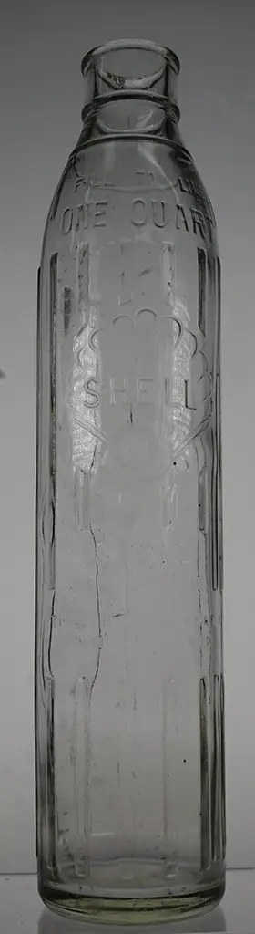 SHELL PINT AND QUART OIL BOTTLES Image 1++