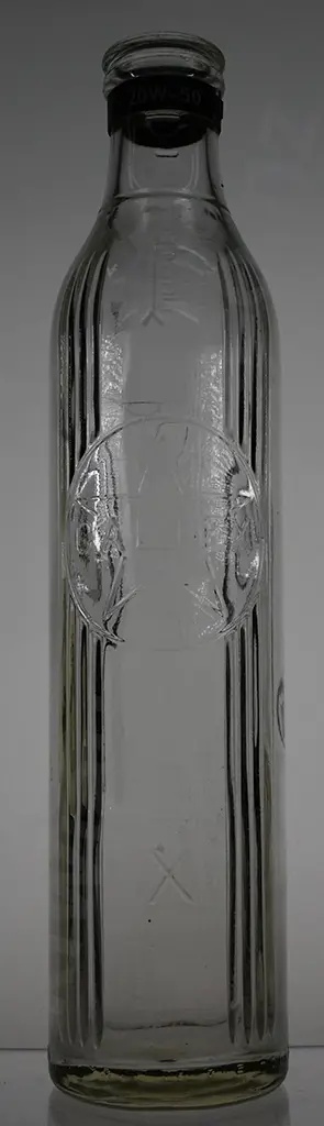 CALTEX QUART OIL BOTTLE Image 1++