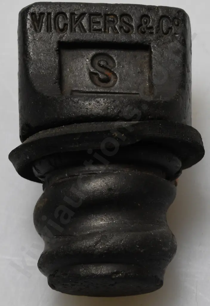 NEILSON VICKERS DUNEDIN INTERNAL THREADS Image 1++