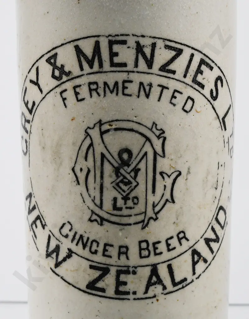 GREY AND MENZIES NEW ZEALAND GINGER BEER Image 1++