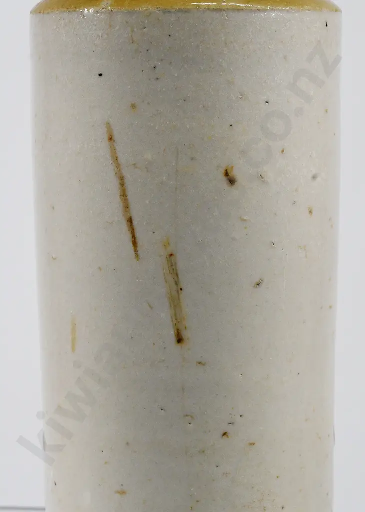 GREY AND MENZIES NEW ZEALAND GINGER BEER Image 1++